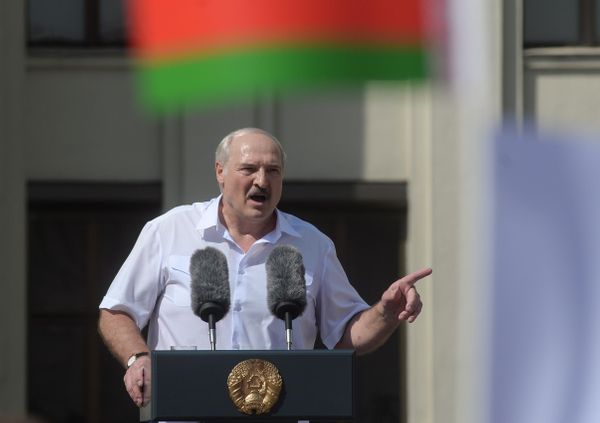 Лукашенко заявил, что ни один российский солдат пока не пересекал границу республики
