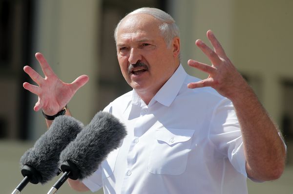 Лукашенко призвал не рассматривать ситуацию в Белоруссии как катастрофическую