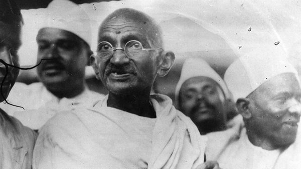 Очки Ганди проданы на аукционе за 340 тысяч долларов