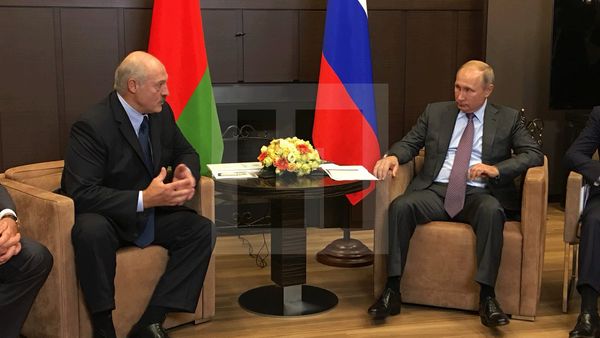 Лукашенко озвучил "единое с Путиным мнение" о событиях в Белоруссии