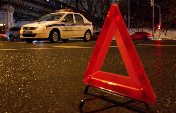 Три человека погибли в ДТП с КамАЗом и иномаркой в Приморском крае