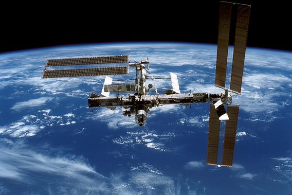 В 2021 году на МКС впервые могут отправить полностью российский экипаж