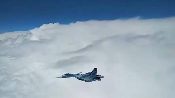 Российский Су-27 поднимался на перехват самолёта США над Чёрным морем