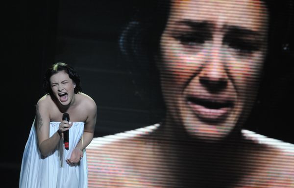 Певица Анастасия Приходько пожаловалась на украинцев, травящих её за выступление на Евровидении от России