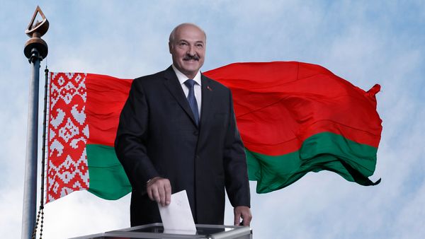 Лукашенко идёт на выборы в шестой раз. Как он выиграл предыдущие пять