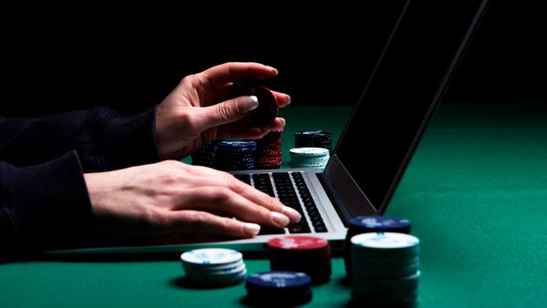 Столица нелегального казино: как брянская 1XBet связана с выводом 63 млрд из России
