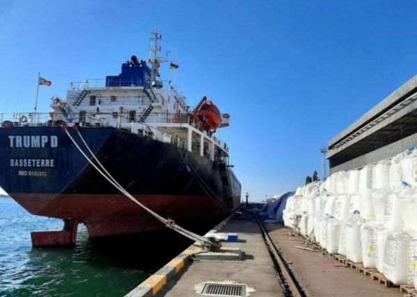 "Бейрут покажется взрывом автомобиля". СМИ сообщили об огромном хранилище селитры в порту Одессы