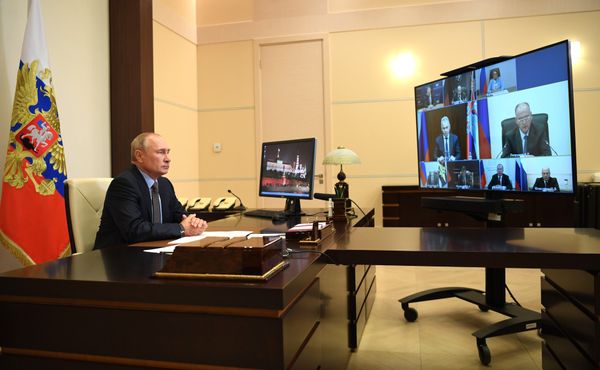 Путин обсудил ситуацию в Бейруте с постоянными членами Совбеза России 