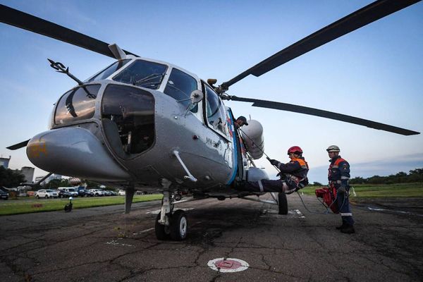 Вертолёт МЧС России отправился на поиски пропавшей в Хабаровском крае яхты "Барыня"