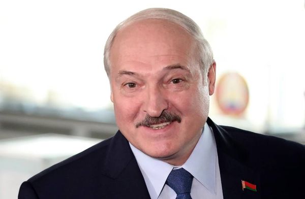 "Нам не нужна война". Лукашенко пообещал разобраться со всеми задержаниями после выборов