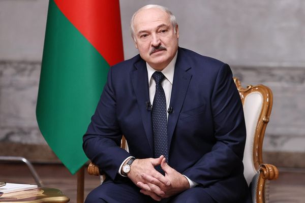 Лукашенко заявил, что не отдаст власть: Меня народ не для этого избрал