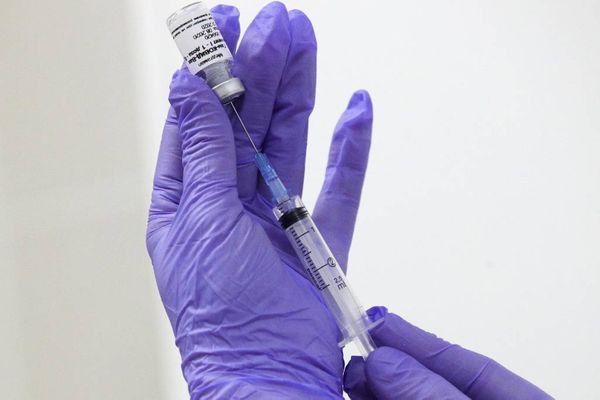 Российские учёные направили западным коллегам разъяснения по вакцине от коронавируса "Спутник V"