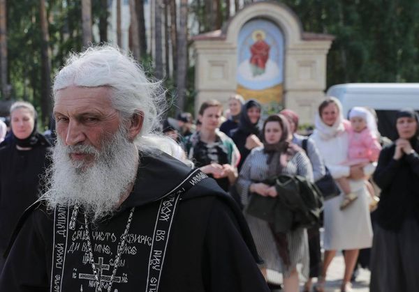 Бывший схиигумен Сергий отказался покидать Среднеуральский монастырь после отлучения от церкви