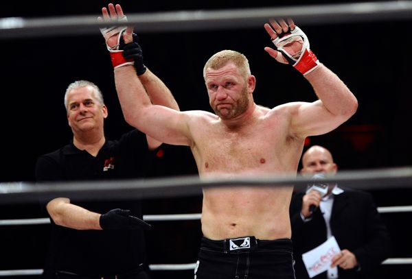 Боец MMA Харитонов в дебютном боксёрском бою нокаутировал победителя Майка Тайсона