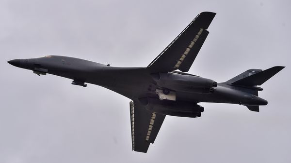 Бомбардировщики США пролетели максимально близко к России в районе Арктики