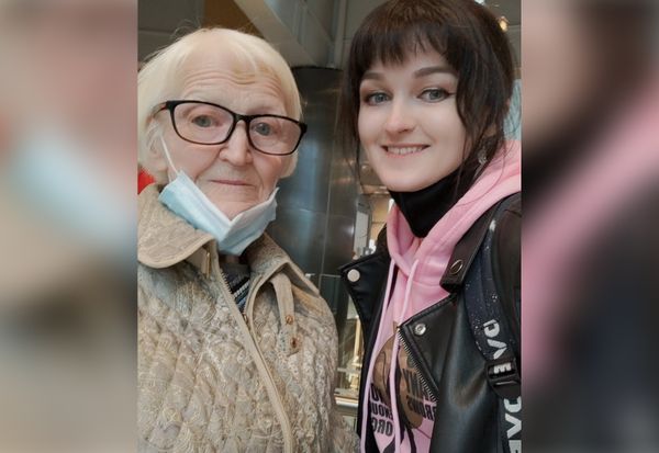 Внучка из Москвы показала, чем закончился шопинг с 93-летней бабушкой, и её фото покорили Twitter