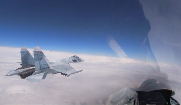 Российские истребители перехватили военные самолёты США и Великобритании над Балтийским и Чёрным морями
