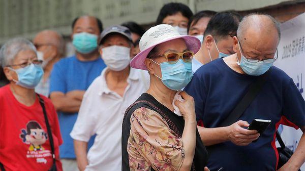 Китай отверг обвинения США по поводу коронавируса
