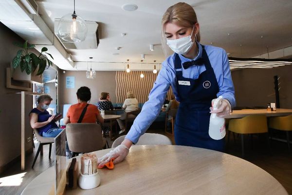 Власти Москвы пока не планируют закрывать рестораны и кафе из-за коронавируса