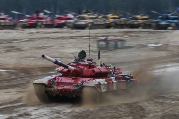 Российские военные разогнали Т-72 на полную мощность и выиграли "Танковый биатлон"