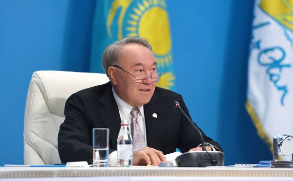 Переболевший коронавирусом Назарбаев дал совет заразившемуся Трампу