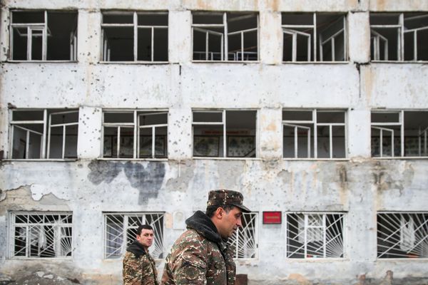 Песков назвал условие ввода российских миротворцев в Карабах