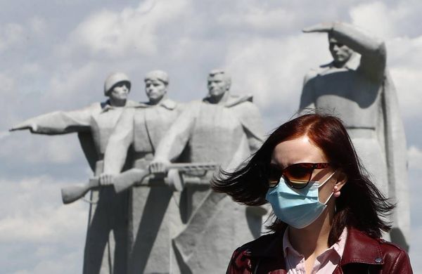 Россиянам напомнили, как правильно носить защитную маску