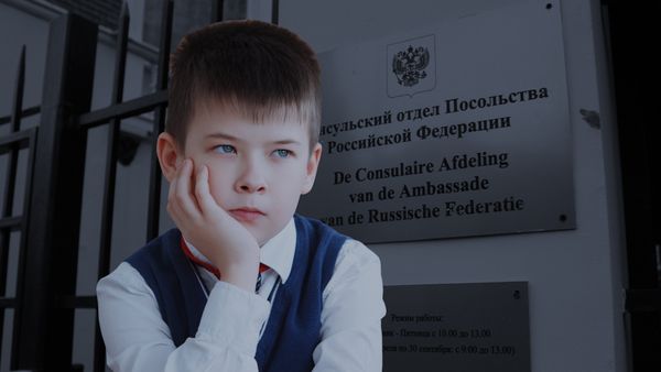 Наши дети им не нужны. Сотни русских школьников не могут получить образование за рубежом