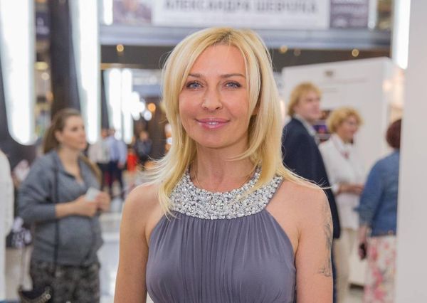"Весь день смеялась". Овсиенко вышла на связь после слухов, что её избивает муж