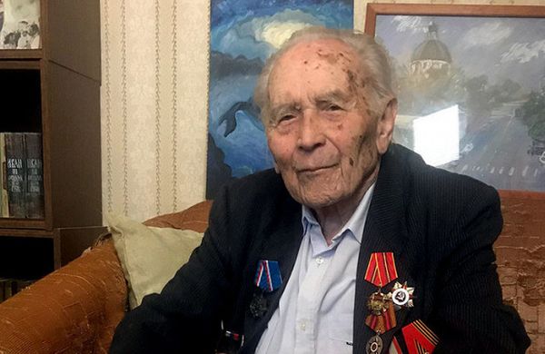 В Москве от коронавируса умер 100-летний ветеран ВОВ