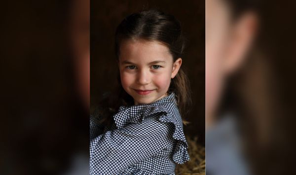 Принцессе Шарлотте — пять лет. Поклонники отметили её сходство с королевой