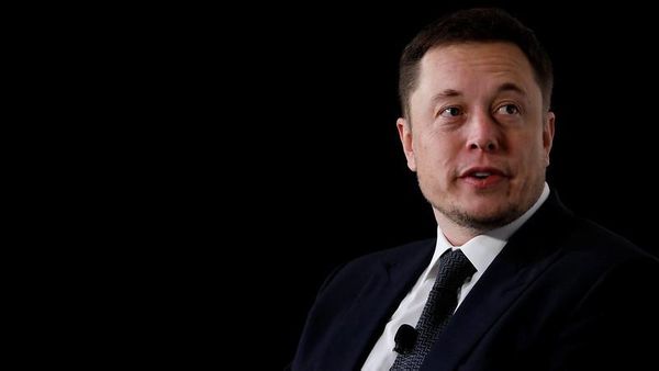 Маск открыл завод Tesla, нарушив введённый карантин
