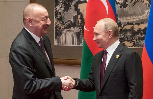 Путин и Алиев обменялись поздравлениями по случаю Дня Победы