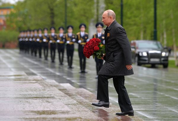 Путин уверен, что для сохранения памяти о Великой Отечественной войне не нужна пропаганда
