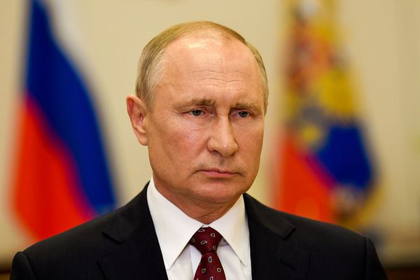 Путин поручил подготовить рекомендации по отмене ограничений в регионах из-за коронавируса