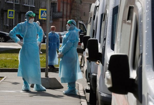 Московские cтуденты-медики получат по 100 тысяч за борьбу с коронавирусом