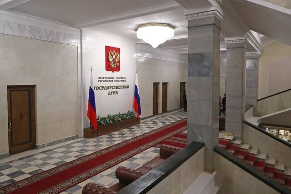 В России предложили штрафовать чиновников за хамство