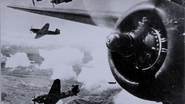 Дуэль один на один: Как герой Советского Союза Анатолий Шаманский выследил немецкого аса, сбившего 350 советских самолётов