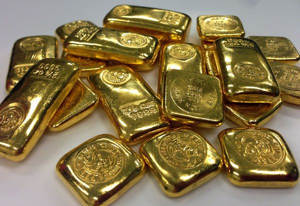 В Китае 16 человек задержали за контрабанду трёх тонн золота