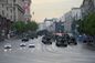 Колонна военной техники в сопровождении автомобилей ДПС. Фото © LIFE / Андрей Тишин