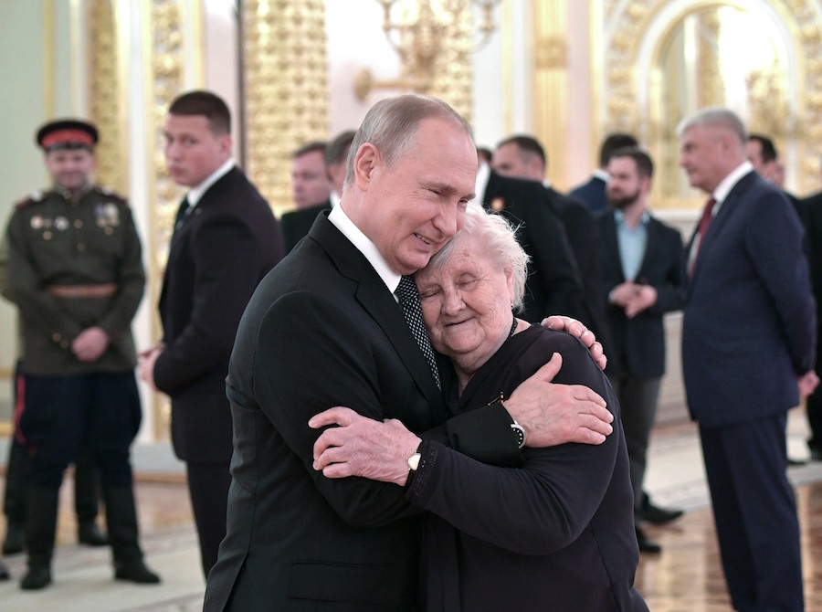 Владимир Путин и Вера Гуревич. Фото: © РИА Новости / Алексей Никольский