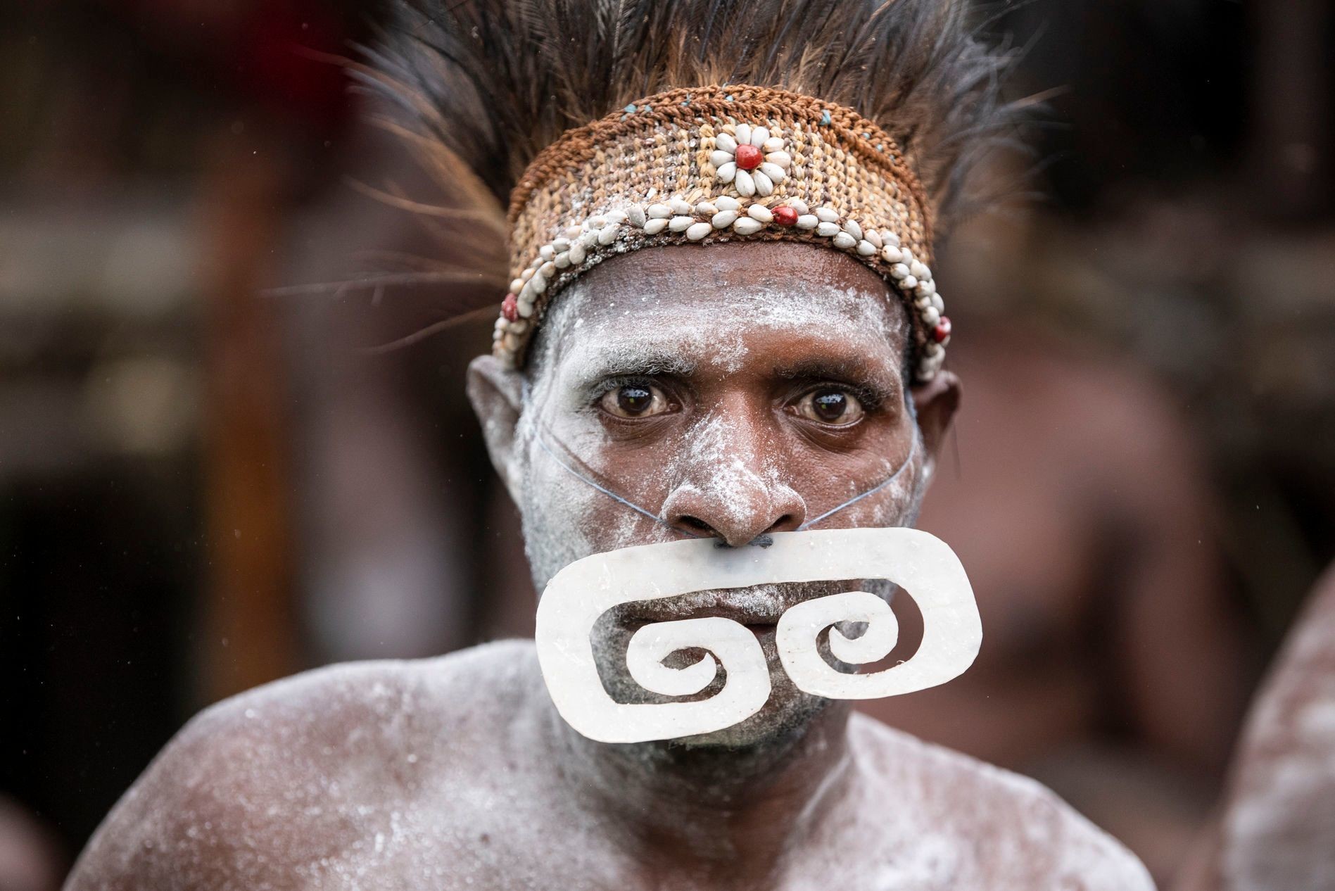 Древнее племя 6 букв. Асматы племя каннибалов. Племя Асмат Папуа новая Гвинея.
