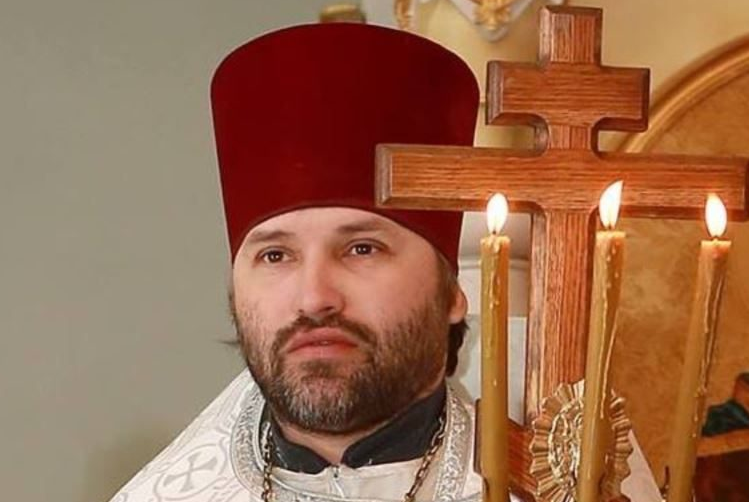 Священник Александр Дедюхин. Кадр: YouTube