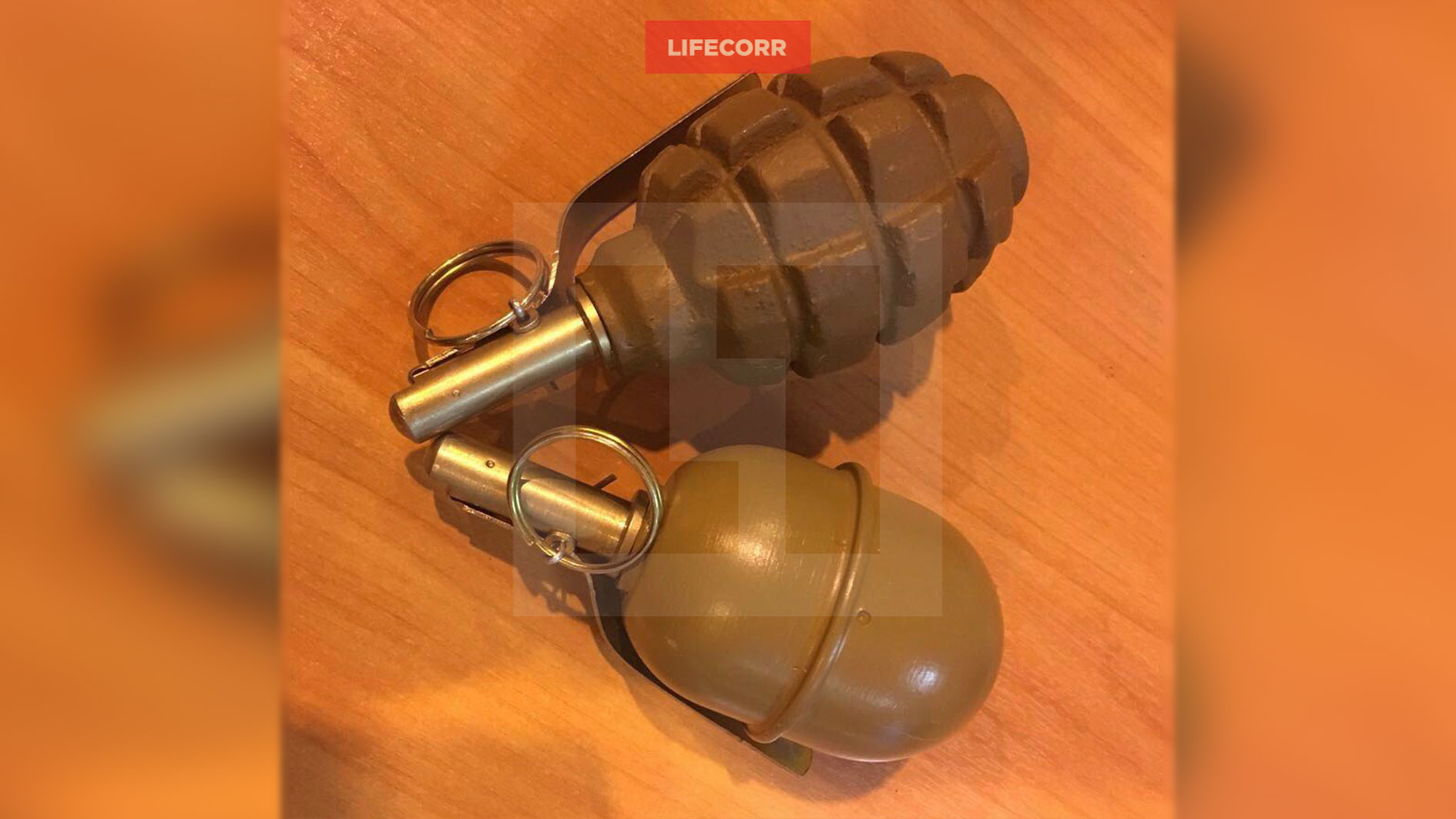 Гражданский журналист через приложение LifeCorr прислал фото гранаты