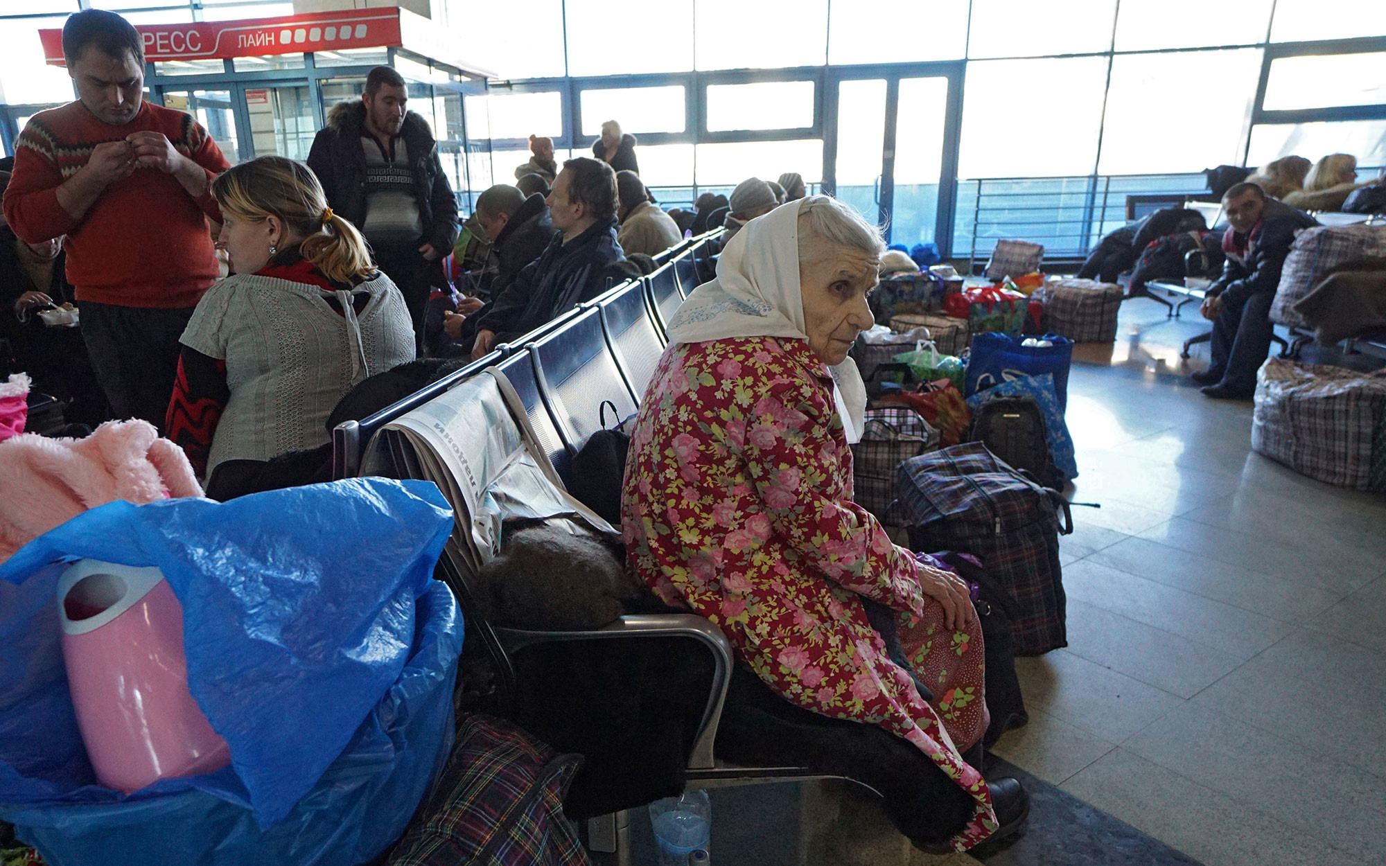 Украинские беженцы на железнодорожном вокзале в Ростове-на-Дону. Фото: © РИА Новости / Александр Поготов
