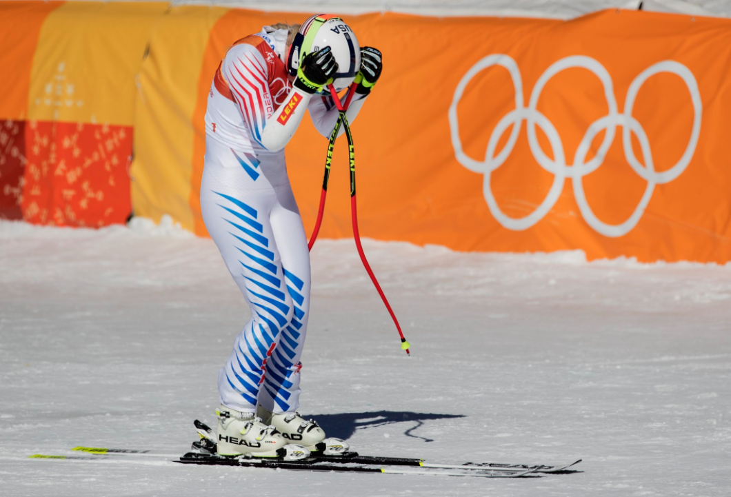 Эстер Ледецка, чешская горнолыжница. В Сочи выступала в сноуборде, но после исключения из олимпийской программы параллельного слалома перешла в горные лыжи и сенсационно победила в супергиганте в этом виде спорта. У австрийки Файт она выиграла всего 0,01 секунды. Фото: Twitter/Star Sports Tribune
