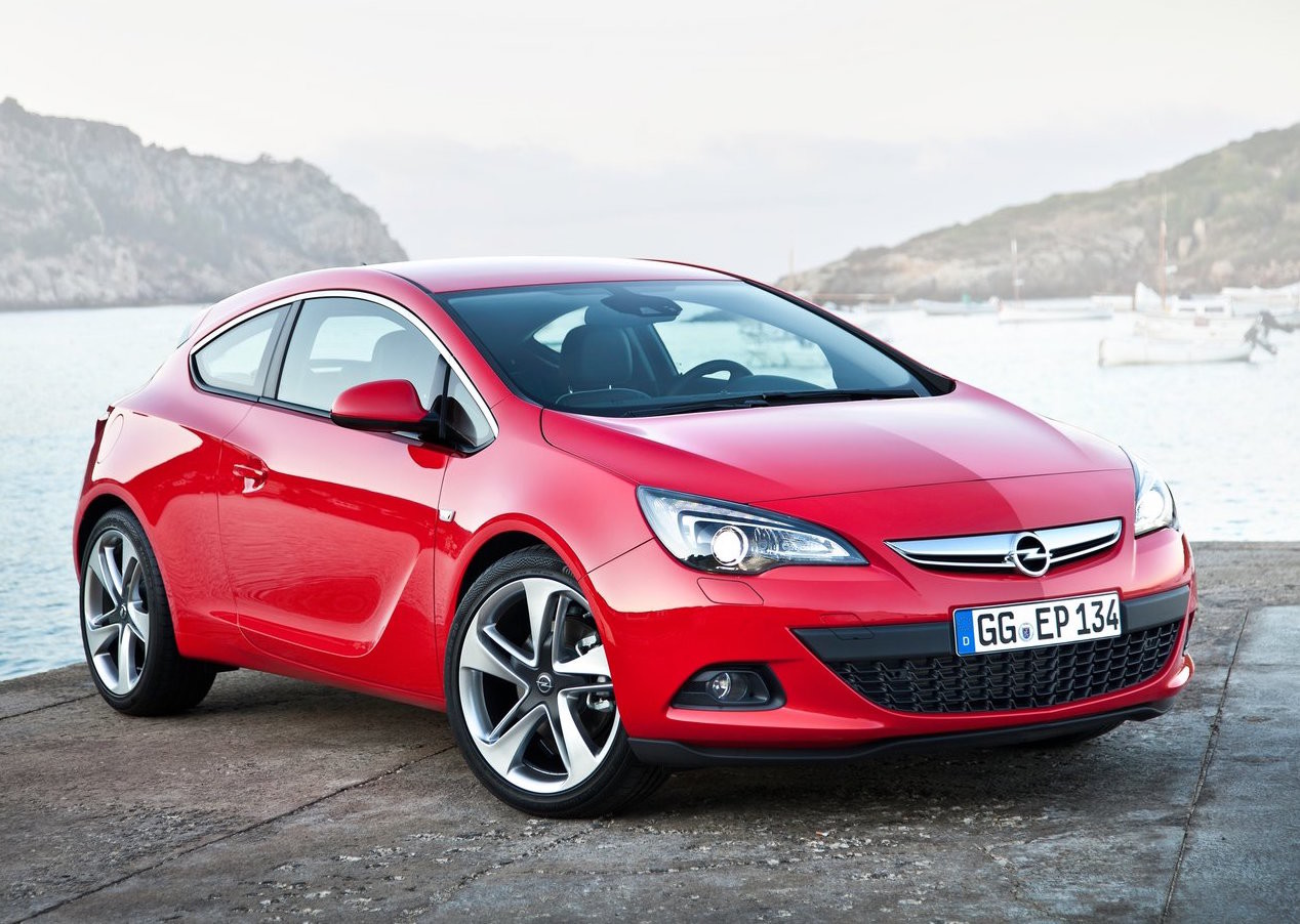 Opel Astra. Фото: © GM