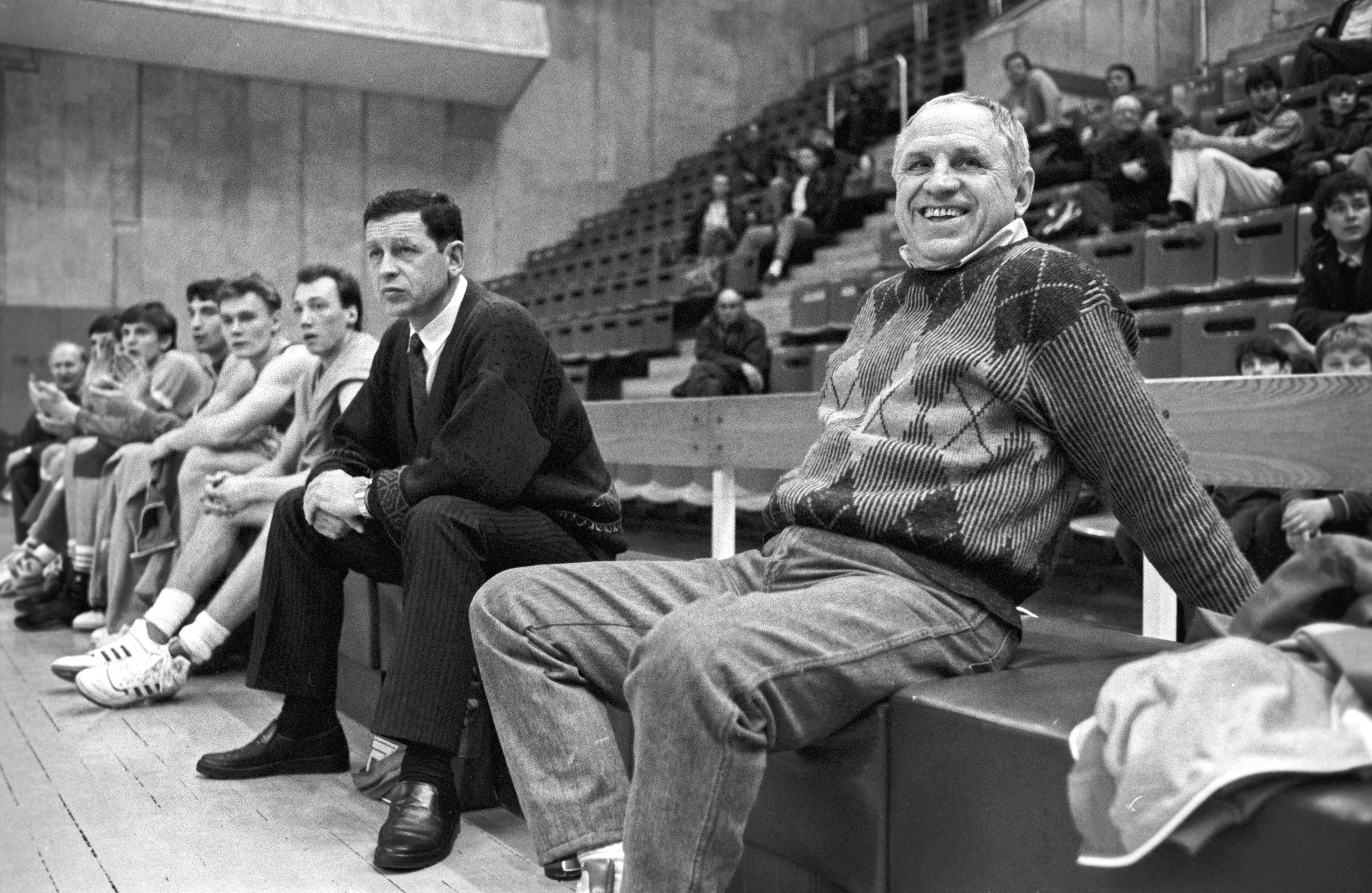 Тренер ссср по баскетболу. Тренер сборной СССР по баскетболу в 1972.