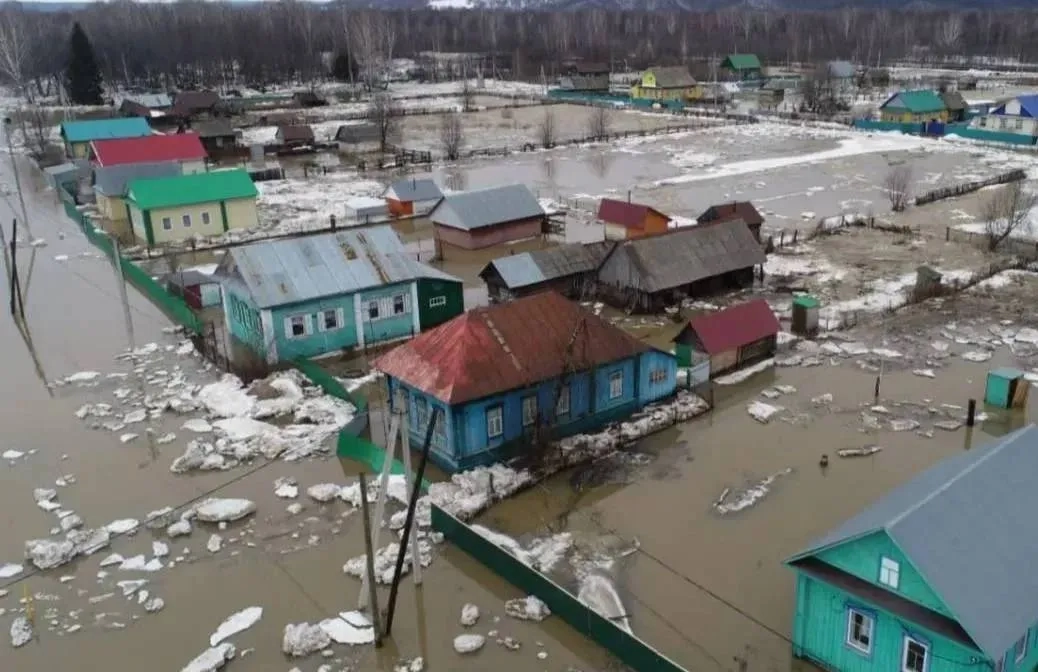 Деревню Азово в Башкортостане эвакуируют из-за подъёма уровня воды в реке