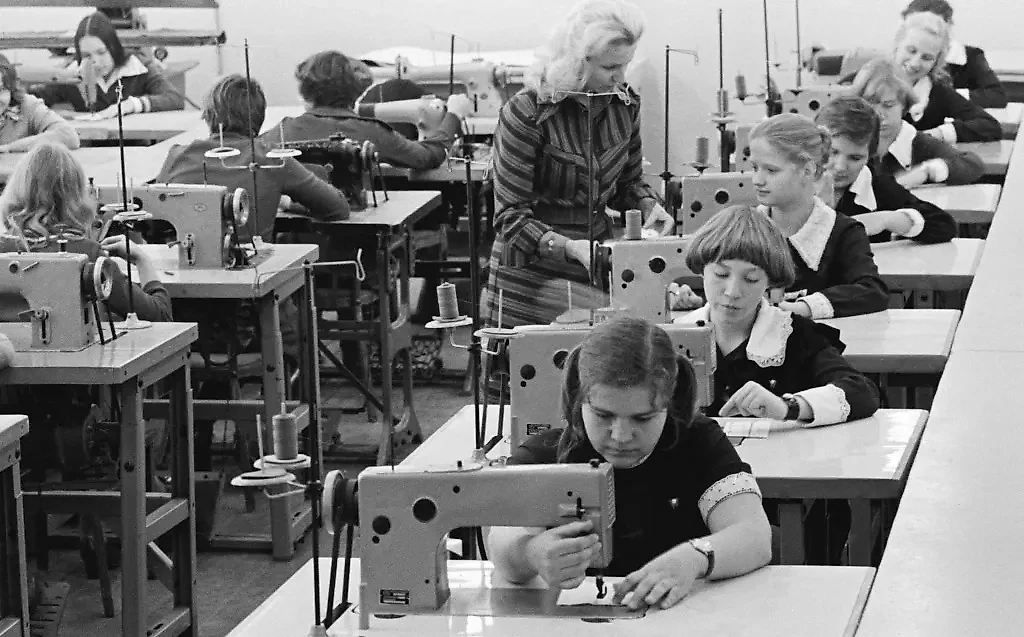 Приёмы воспитания, которыми пользовались родители в СССР. Фото © ТАСС / Виктор Воног